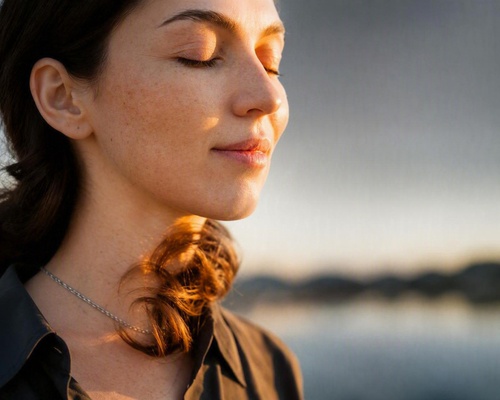 Personne pratiquant un moment de pleine conscience